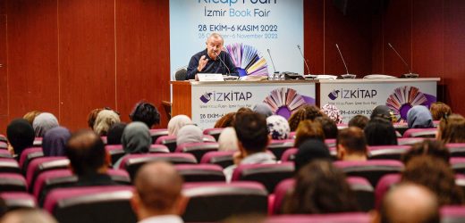 İZKİTAP kitapseverleri ağırlamaya devam ediyor