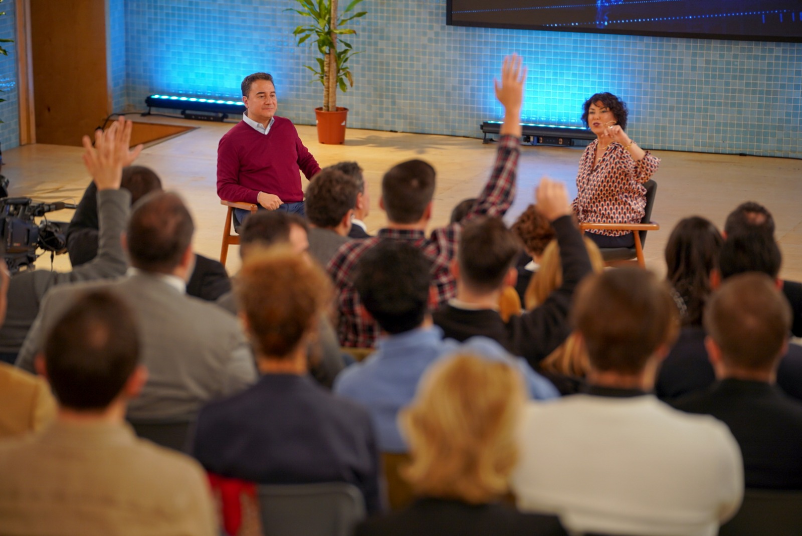 ALİ BABACAN:‘Gençler şükürsüz değil şükürsüz olan hükûmet’