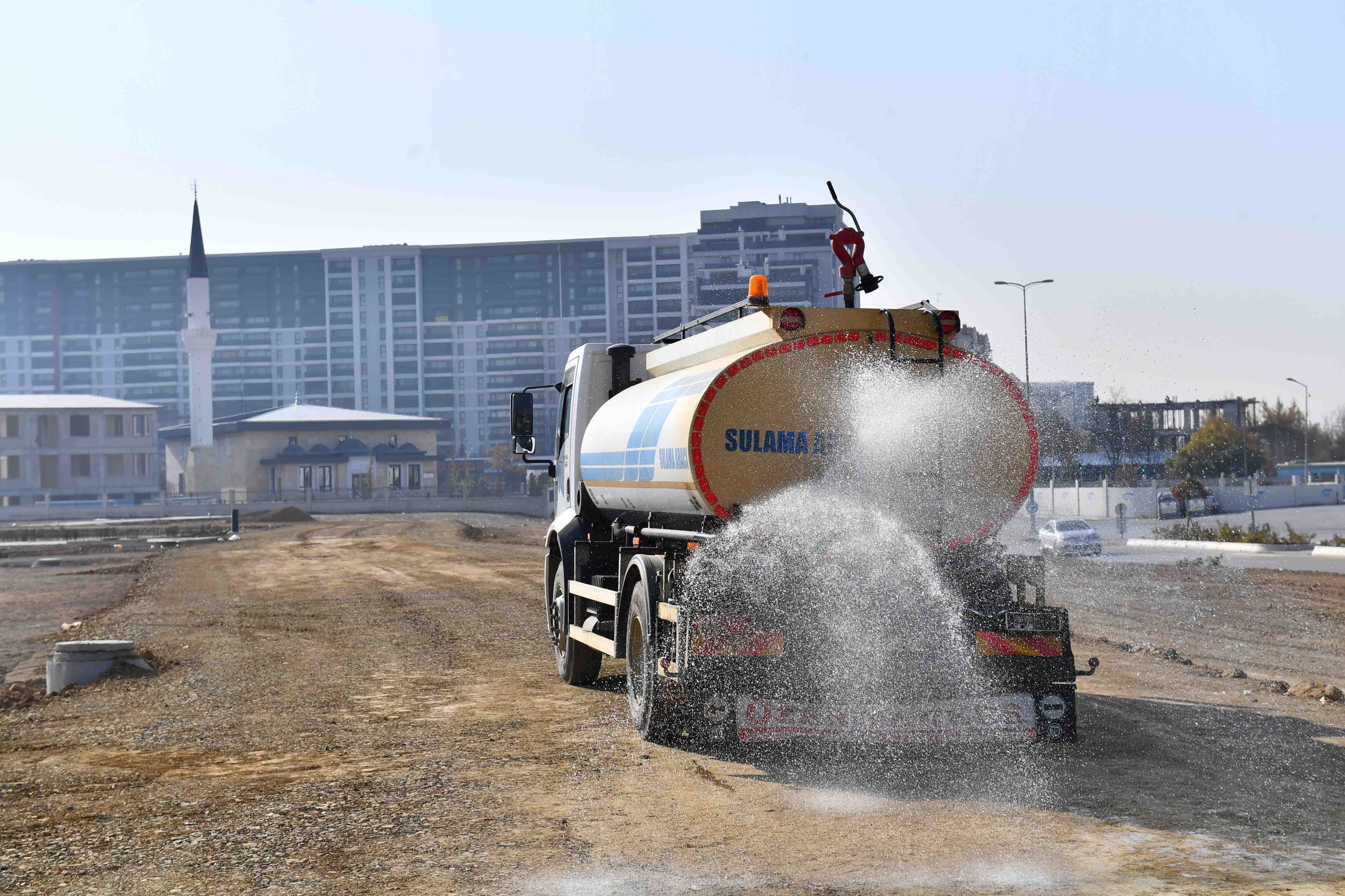 BAŞKENT DEV BİR YEŞİL ALANA DAHA KAVUŞACAK: BATIKENT REKREASYON ALANI’NDA ÇALIŞMALAR DEVAM EDİYOR
