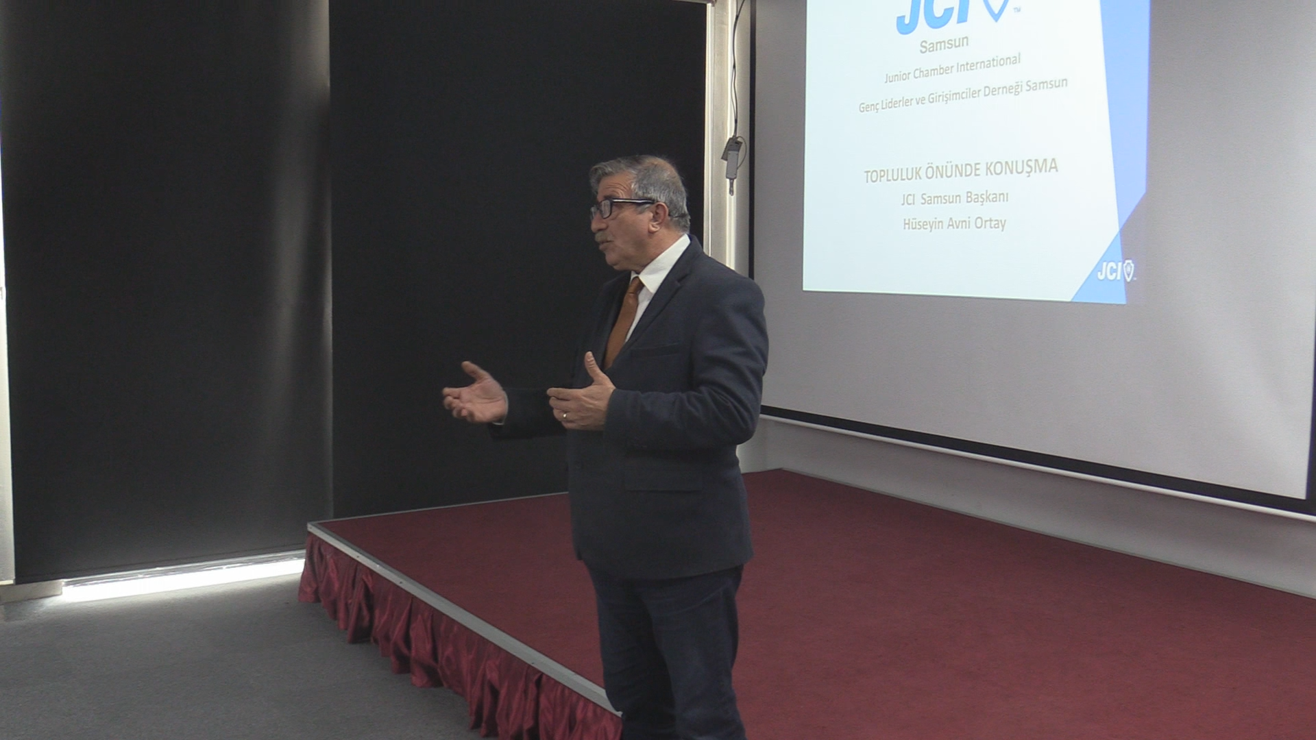 ATAKUM’DA “MEDENİYETİN MERKEZİNE YOLCULUK” SEMİNERLERİ BAŞLADI