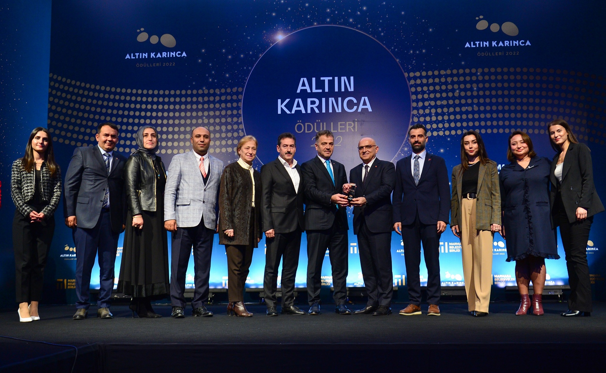 BEYLİKDÜZÜ BELEDİYESİ’NE ALTIN KARINCA ÖDÜLÜ