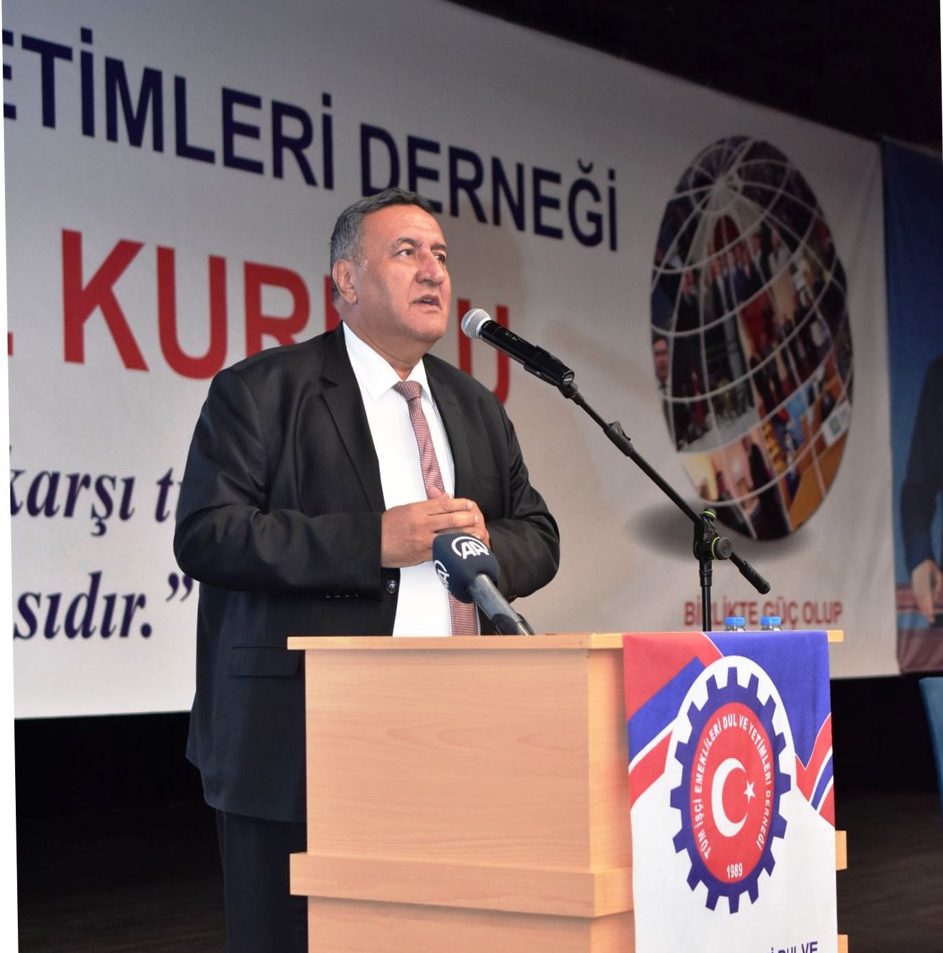 Gürer: “Emeklilerin sorunlarını çözecek kanun tekliflerimiz TBMM’de bekliyor”