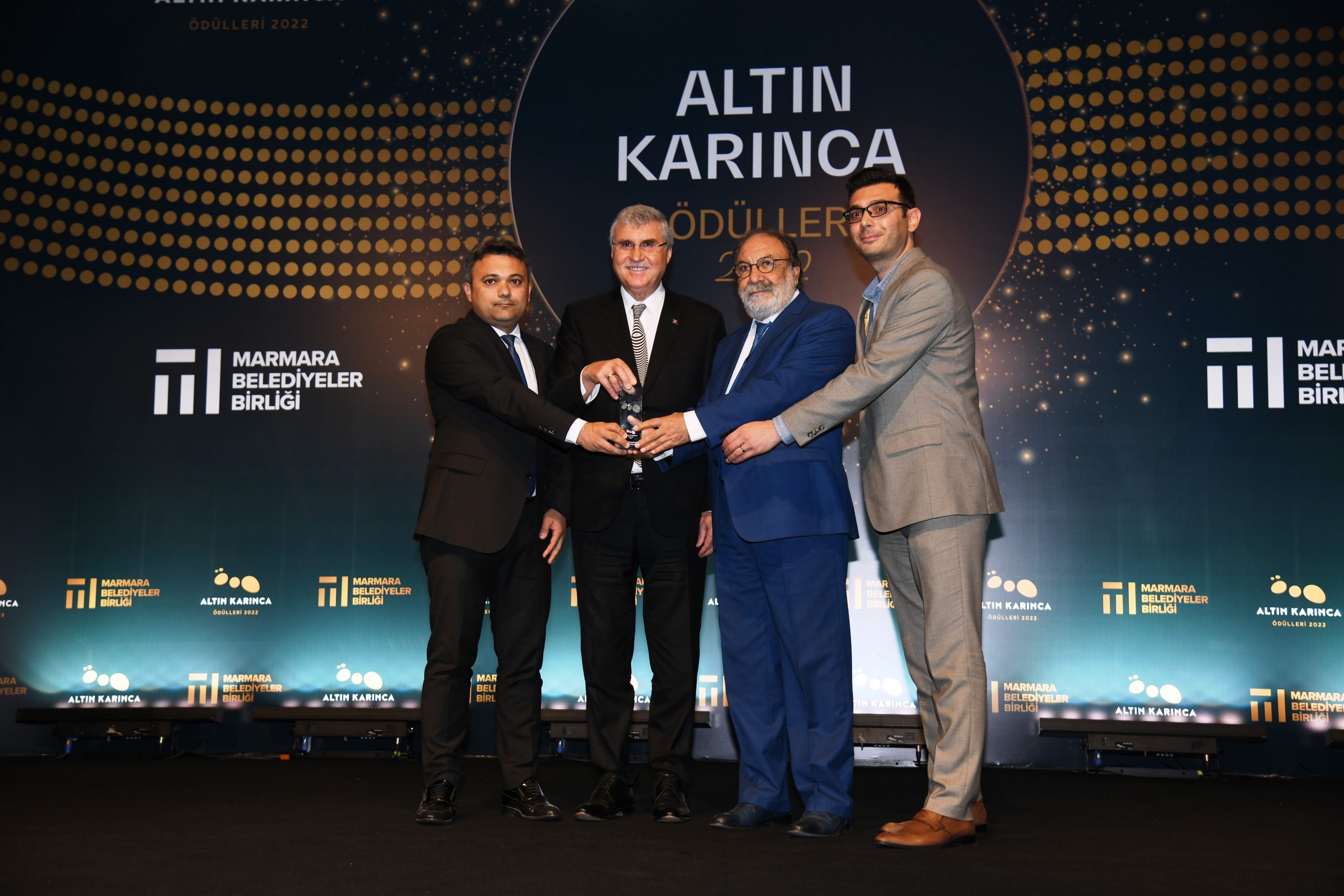 KADIKÖY’E DİJİTAL ALTIN KARINCA ÖDÜLÜ