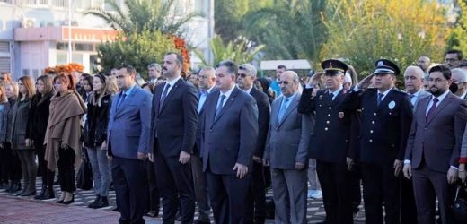 KINIK’TA SİRENLER ATATÜRK İÇİN ÇALDI