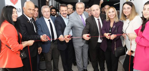 Atakum’da şehit ailelerine ve lösemili çocuklara destek sergisi