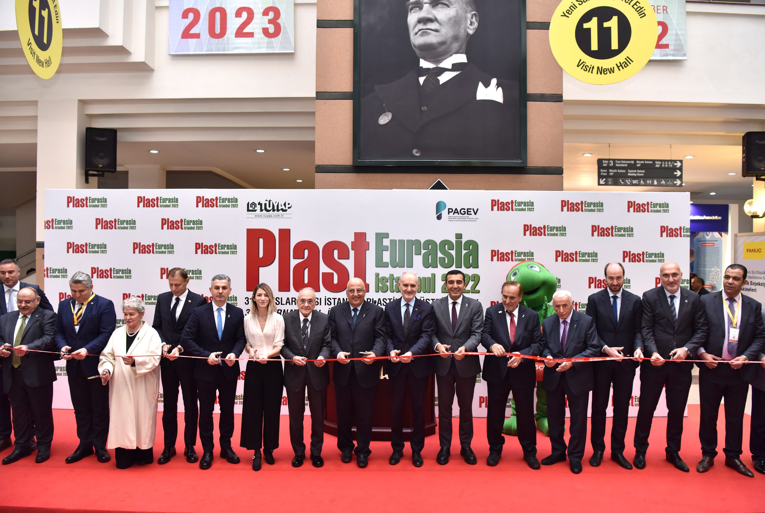 Dünyanın en büyük 3. plastik fuarı Tüyap’ta kapılarını açtı