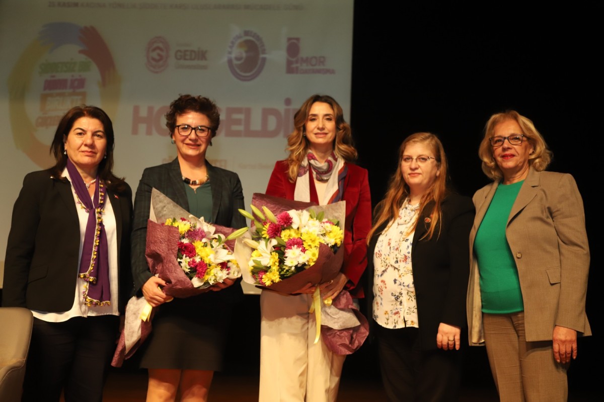 Kartal Belediyesi’nden Kadınlara “Şiddete Karşı Haklarımız” Paneli