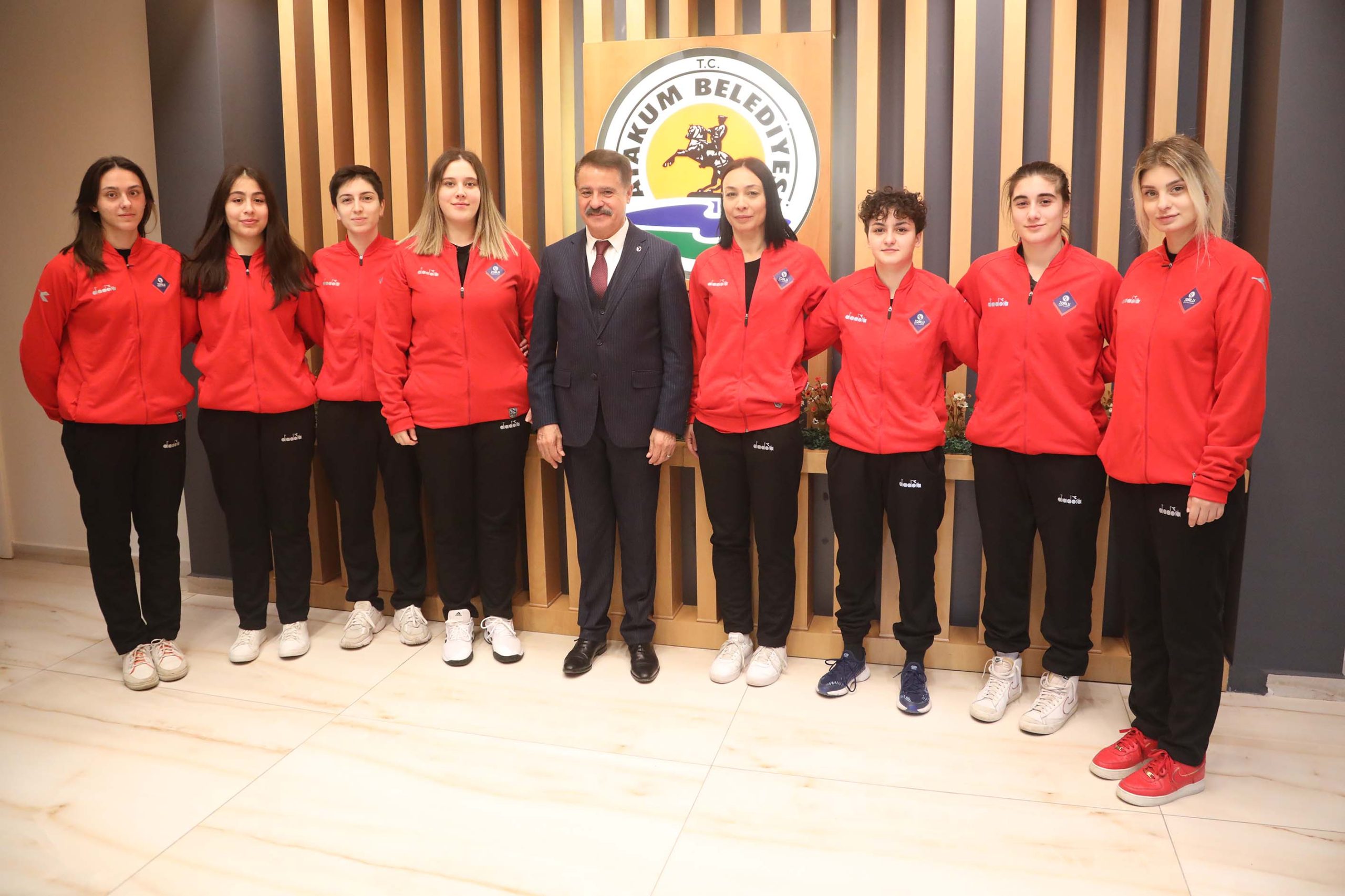 Samsun’un tek kadın basketbol takımı manevi destek bekliyor