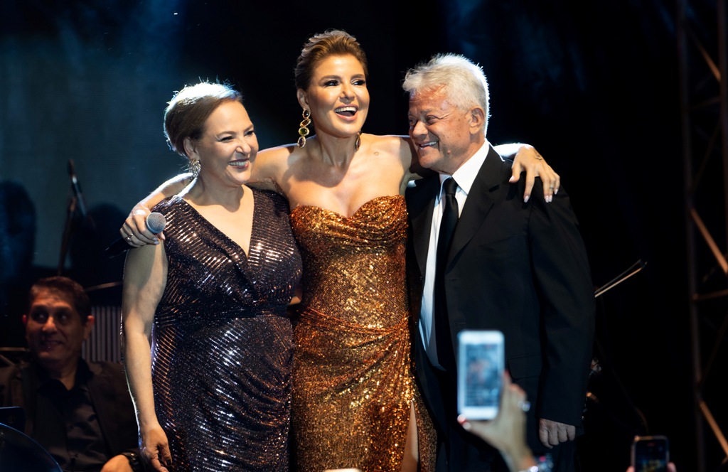 MARMARİS TURİZM SEZON FİNALİNİ GÜLBEN ERGEN’LE YAPTI