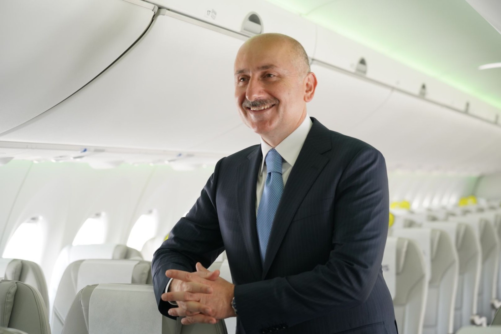 Ulaştırma ve Altyapı Bakanımız Sayın Adil Karaismailoğlu, Karayolları 2022-2023 Sezonu Kar ve Buzla Mücadele Başlangıcı ve Yol Bakım Araçlarını Hizmete Alım Töreni’ne katıldı.