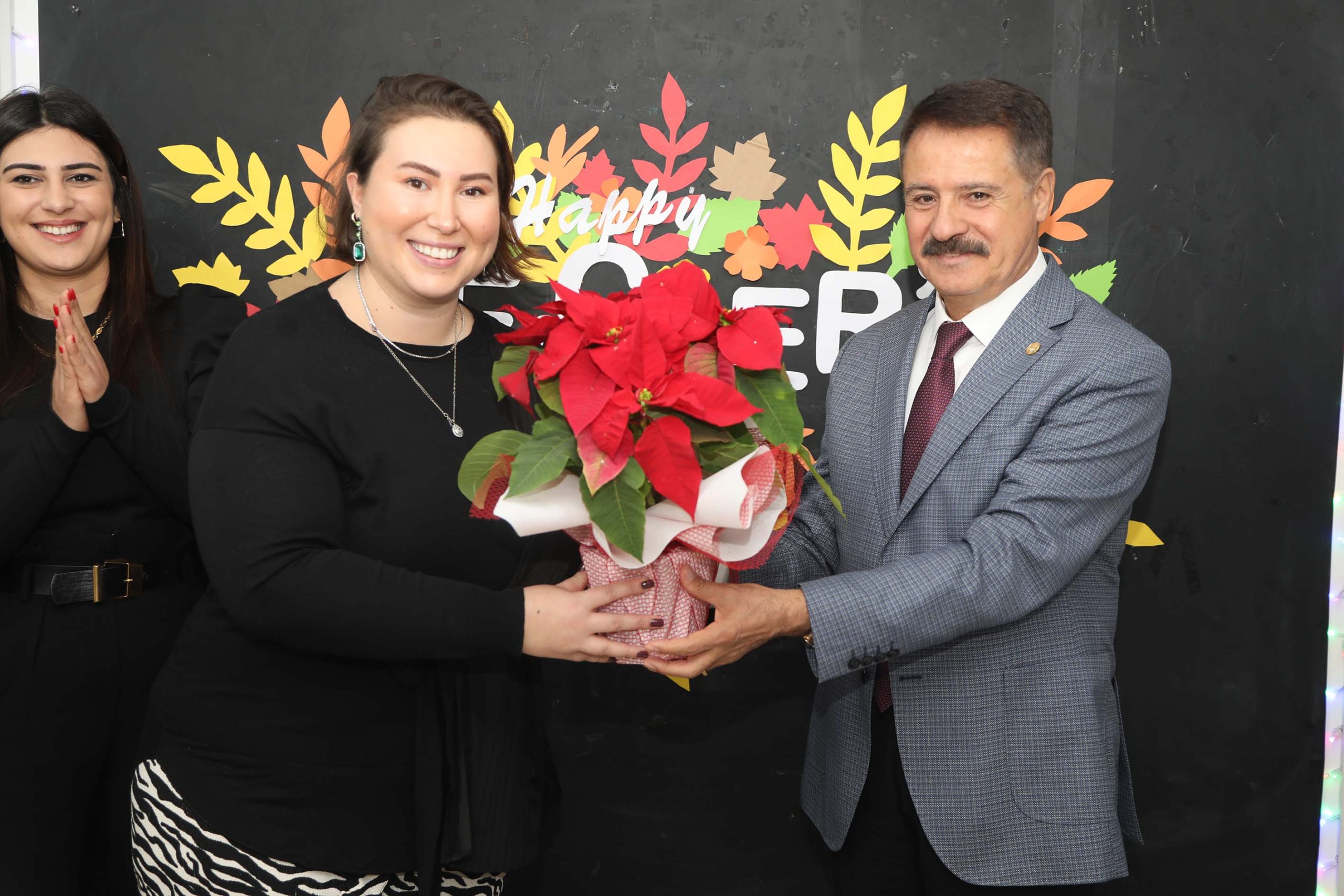 Başkan Deveci’den AtaÇocuklu öğretmenlere kutlama