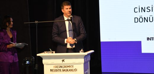 “KADIKÖY’DE KADINLAR HER ZAMAN GÜVENDE, ÖZGÜR, MUTLU”