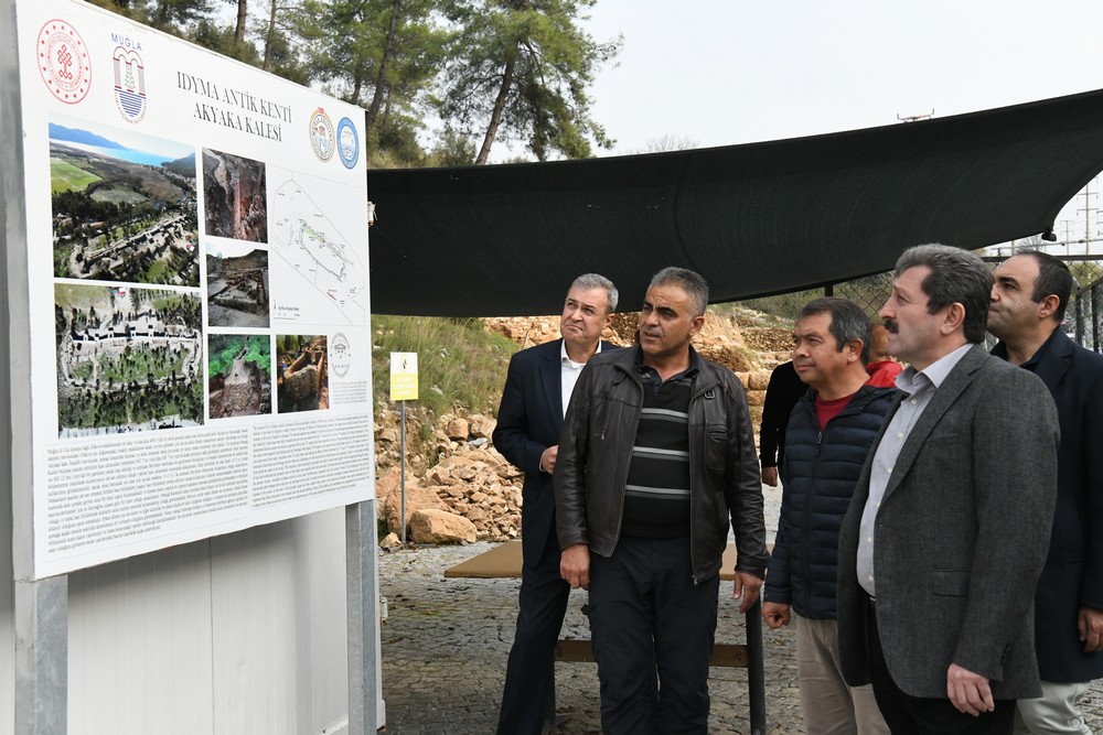 Akyaka Orta Çağ Kalesinde Yeni Kalıntılar Bulundu