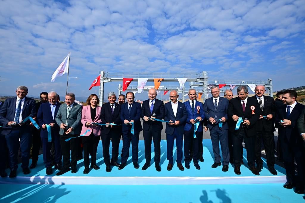 ARAİSMAİLOĞLU: MERSİN OSB OTOYOL BAĞLANTISI İLE ULAŞIM 15 KİLOMETRE KISALDI