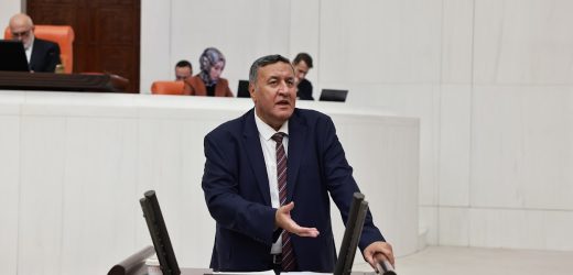 Gürer: “Ailelerin eğitim harcamaları en az yüzde 38,4 arttı”