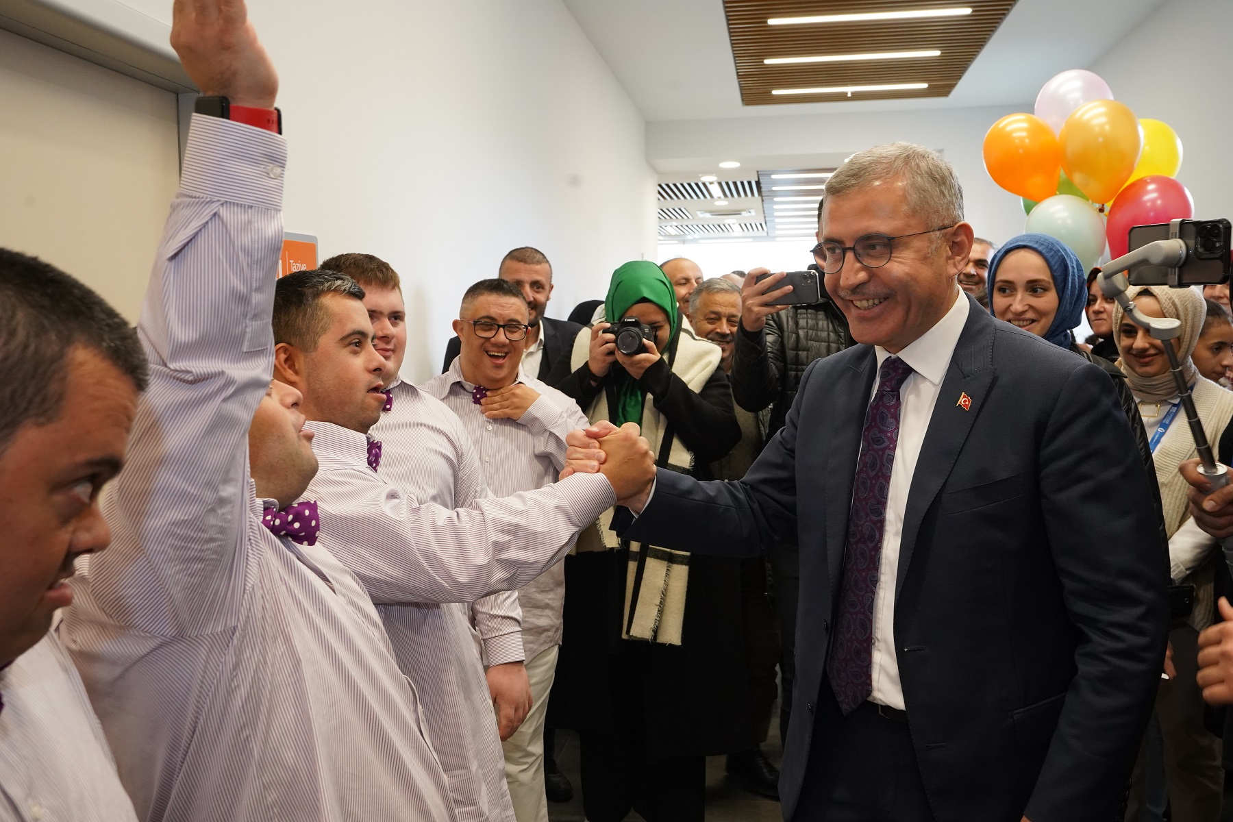 HİLMİ TÜRKMEN: “HEPİMİZ BİRER ENGELLİ ADAYIYIZ”