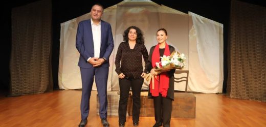 “Ben Türkan Saylan” Adlı Tiyatro Oyunu Ayakta Alkışlandı