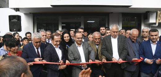 Adana Büyükşehir Belediyesi, hizmette kalıpları yıkıyor