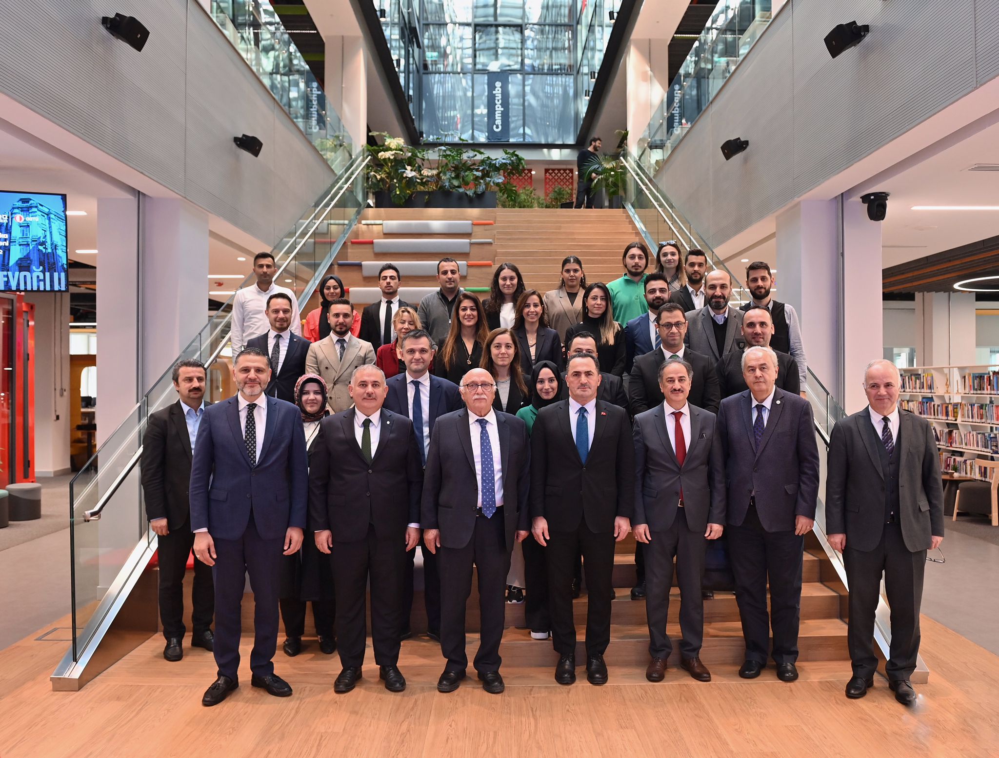 Teknopark İstanbul’dan Türkiye’nin ilk uydu kuluçka merkezi: Cube Beyoğlu