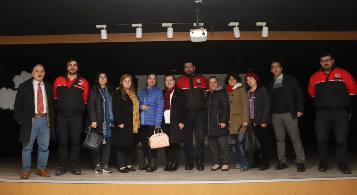 Kartal Belediyesi’nden Afet Gönüllülerine Eğitim