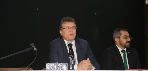 EDREMİT’TE DOĞALGAZ BİLGİLENDİRME TOPLANTISI YAPILDI BAŞKAN ARSLAN VATANDAŞLARI DİNLEDİ