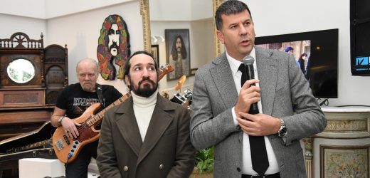 BARIŞ MANÇO EVİ ZİYARETÇİLERİNİ AĞIRLAMAYA HAZIR