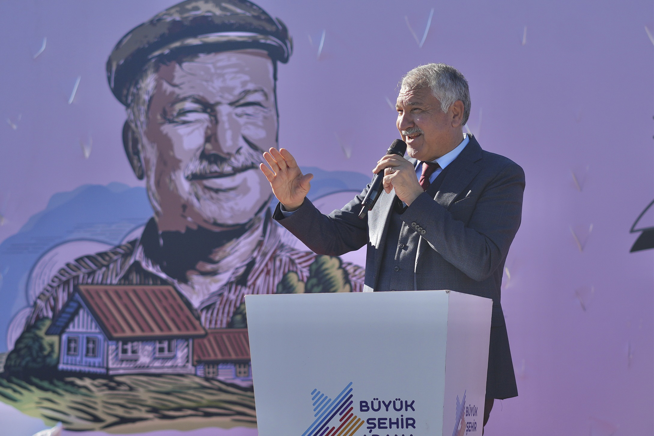 Başkan Zeydan Karalar’ın üreticiye desteği artarak sürüyor