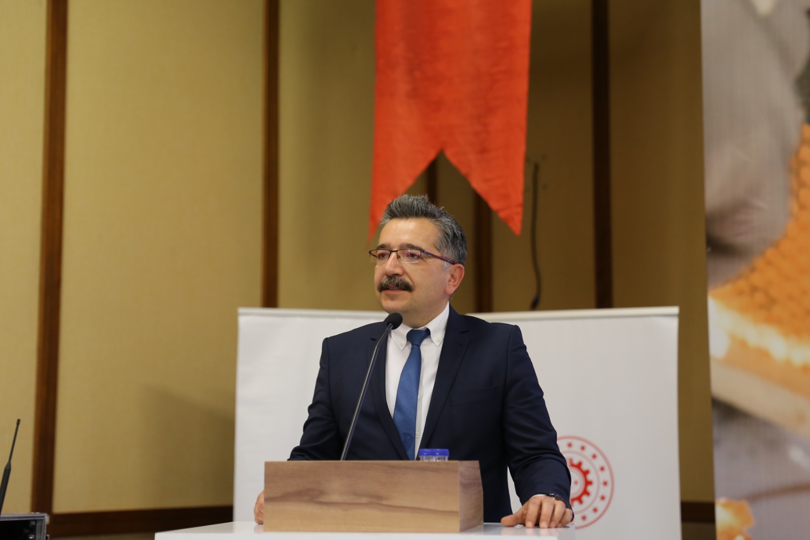 GEKA, MUĞLA’DA ARICILIK SEKTÖRÜNE YÖN VERİYOR