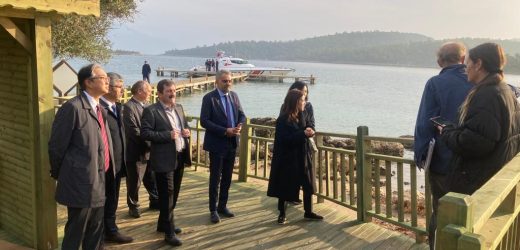 Güney Kore Ankara Büyükelçisi Won Ik Lee, Dünyaca Ünlü Kleopatra Adası’nı Ziyaret Etti