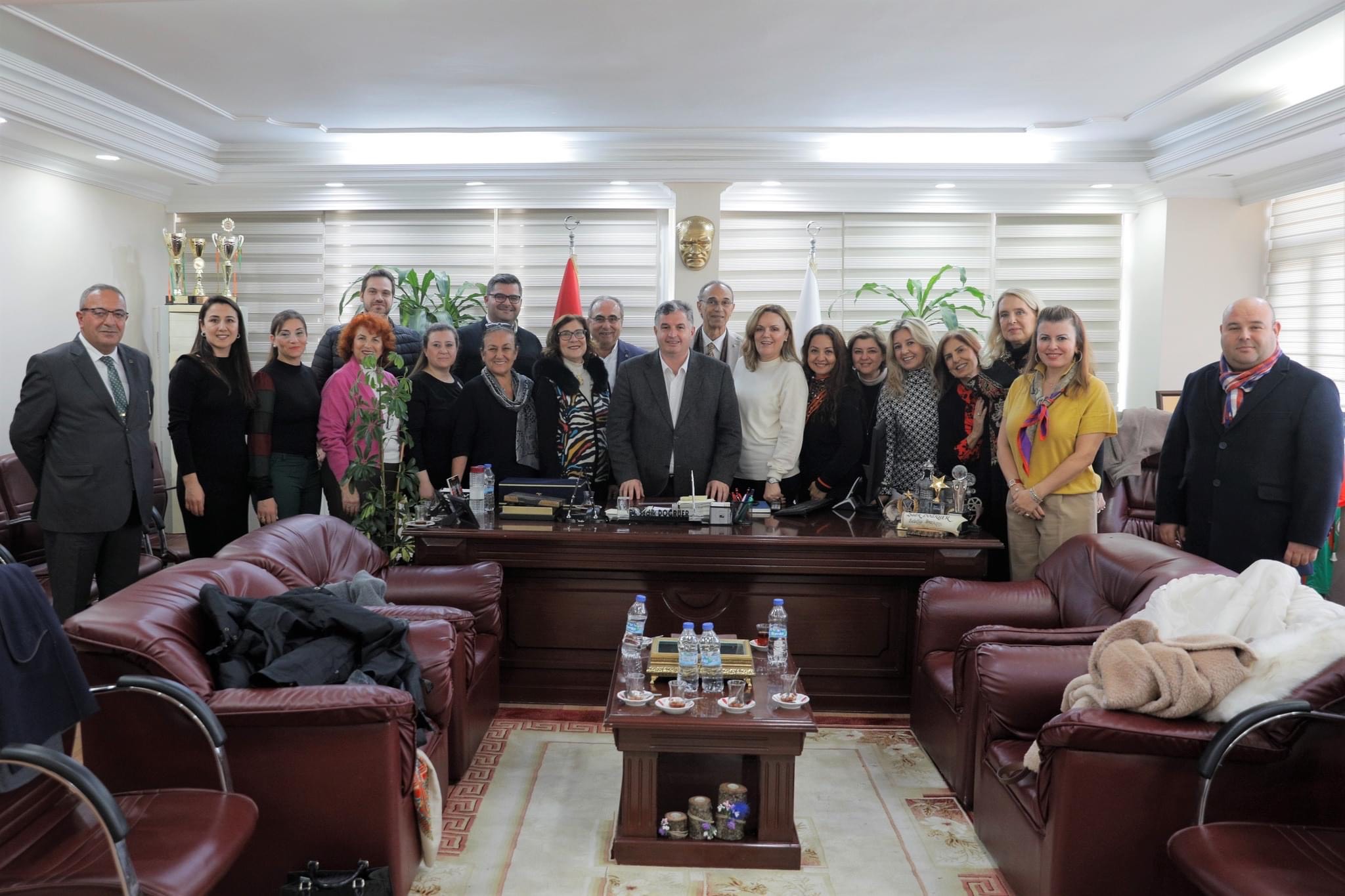 EBSOV KADINLARINDAN KINIK’A ZİYARET