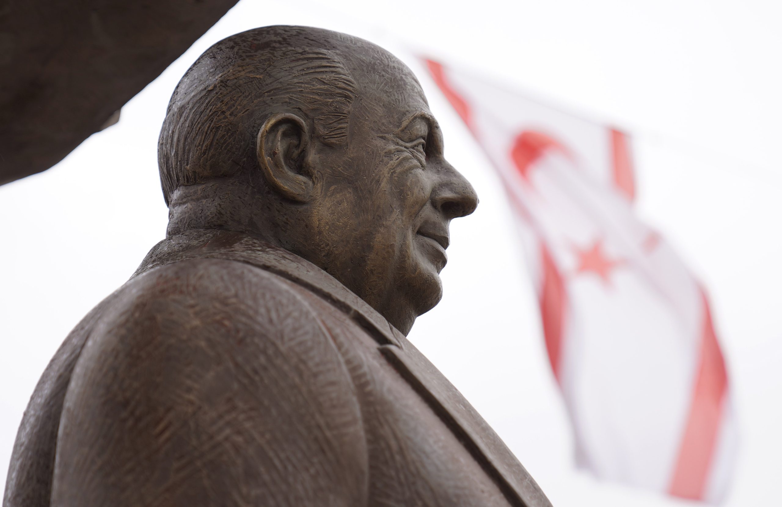 DENKTAŞ ÖLÜM YIL DÖNÜMÜNDE BEYLİKDÜZÜ’NDE ANILDI