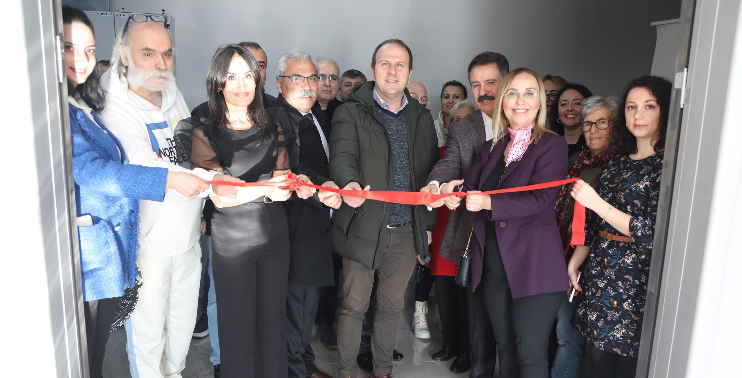 Başkan Deveci: “Metruk binadan bu değerli eser ortaya çıktı”