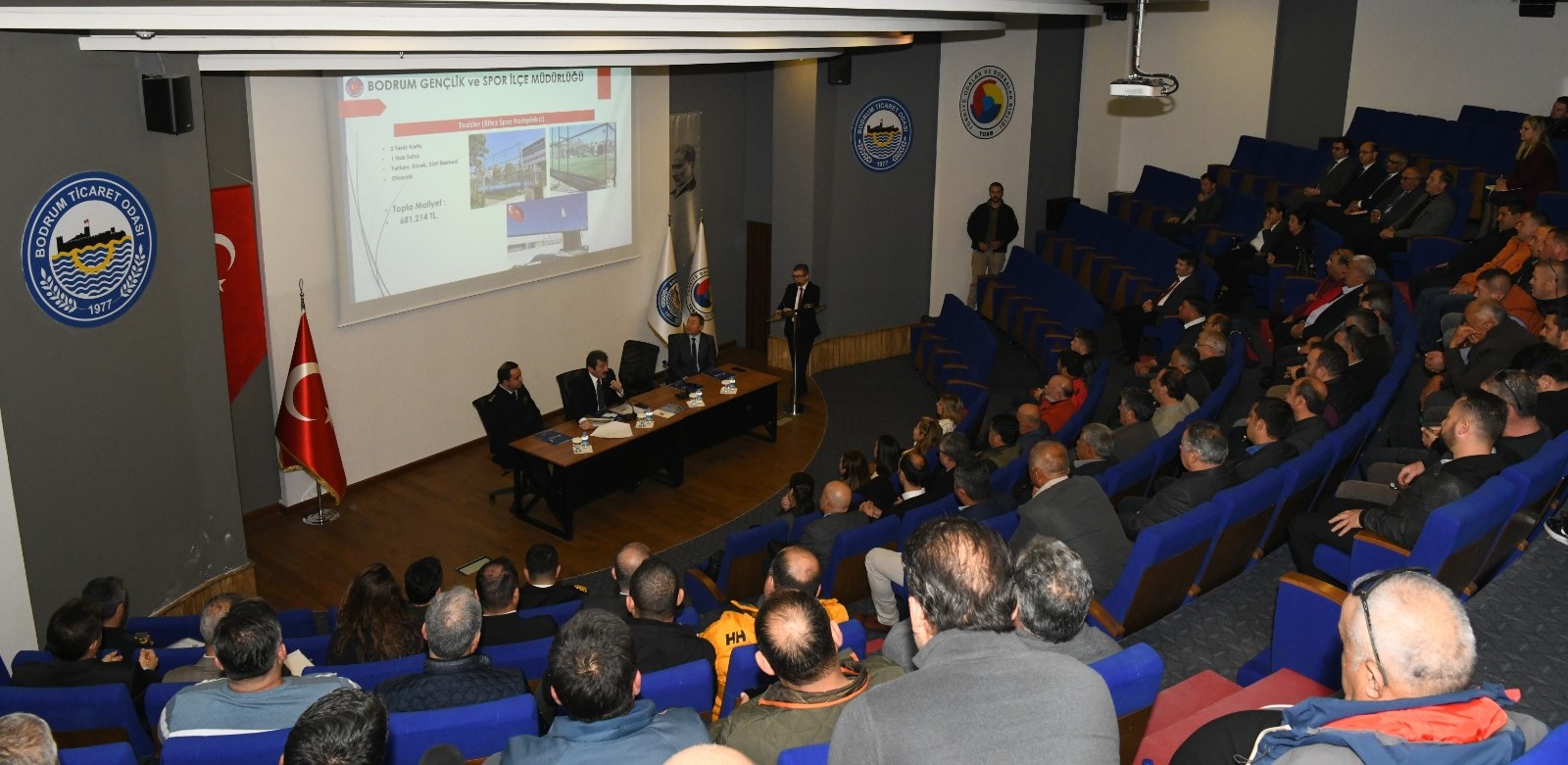 Vali Orhan Tavlı Bodrum’da Muhtarlar ile bir araya geldi