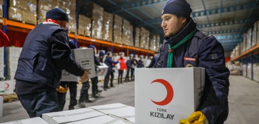 Afetzedelerin Sessiz Kahramanları: İzciler