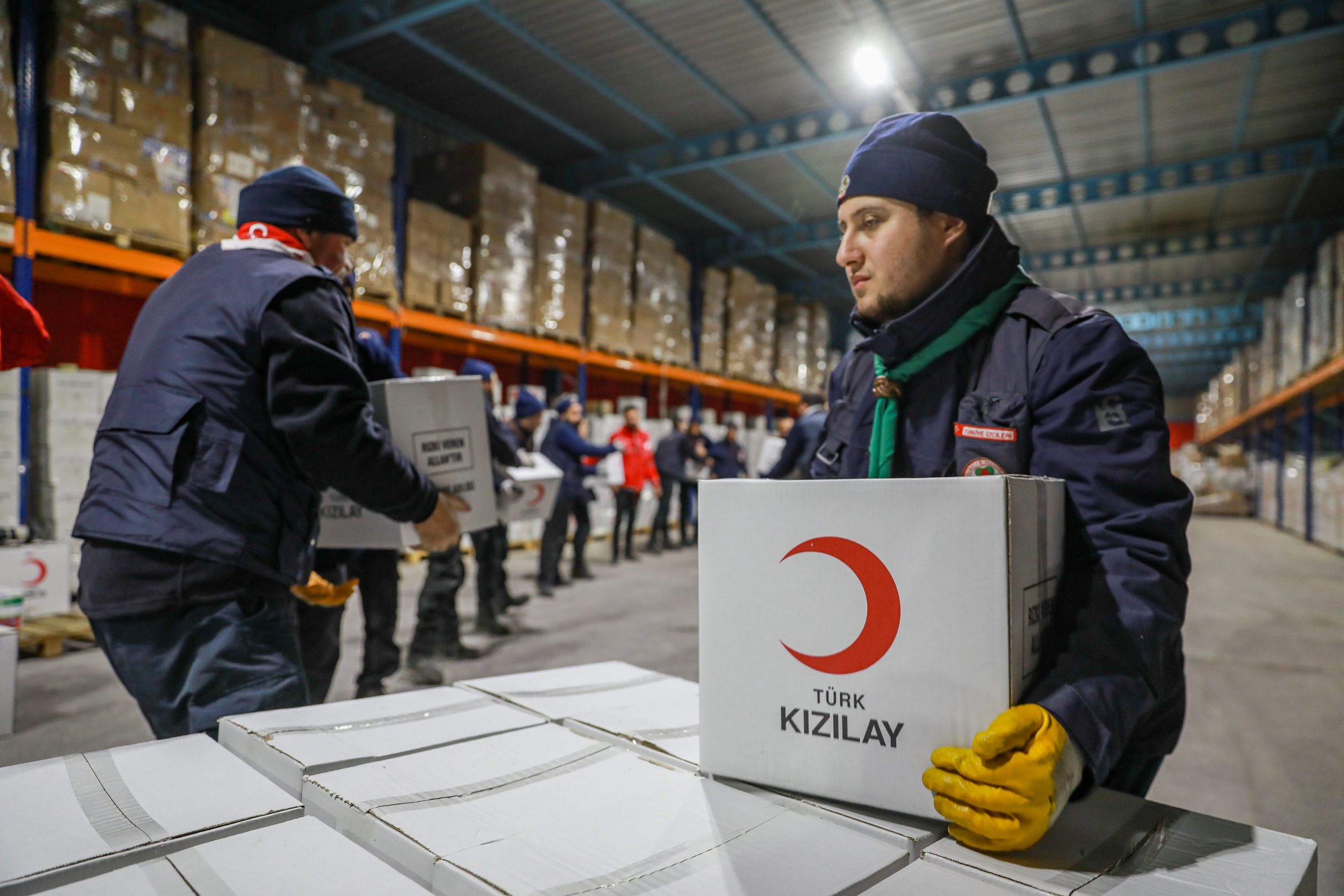 Afetzedelerin Sessiz Kahramanları: İzciler