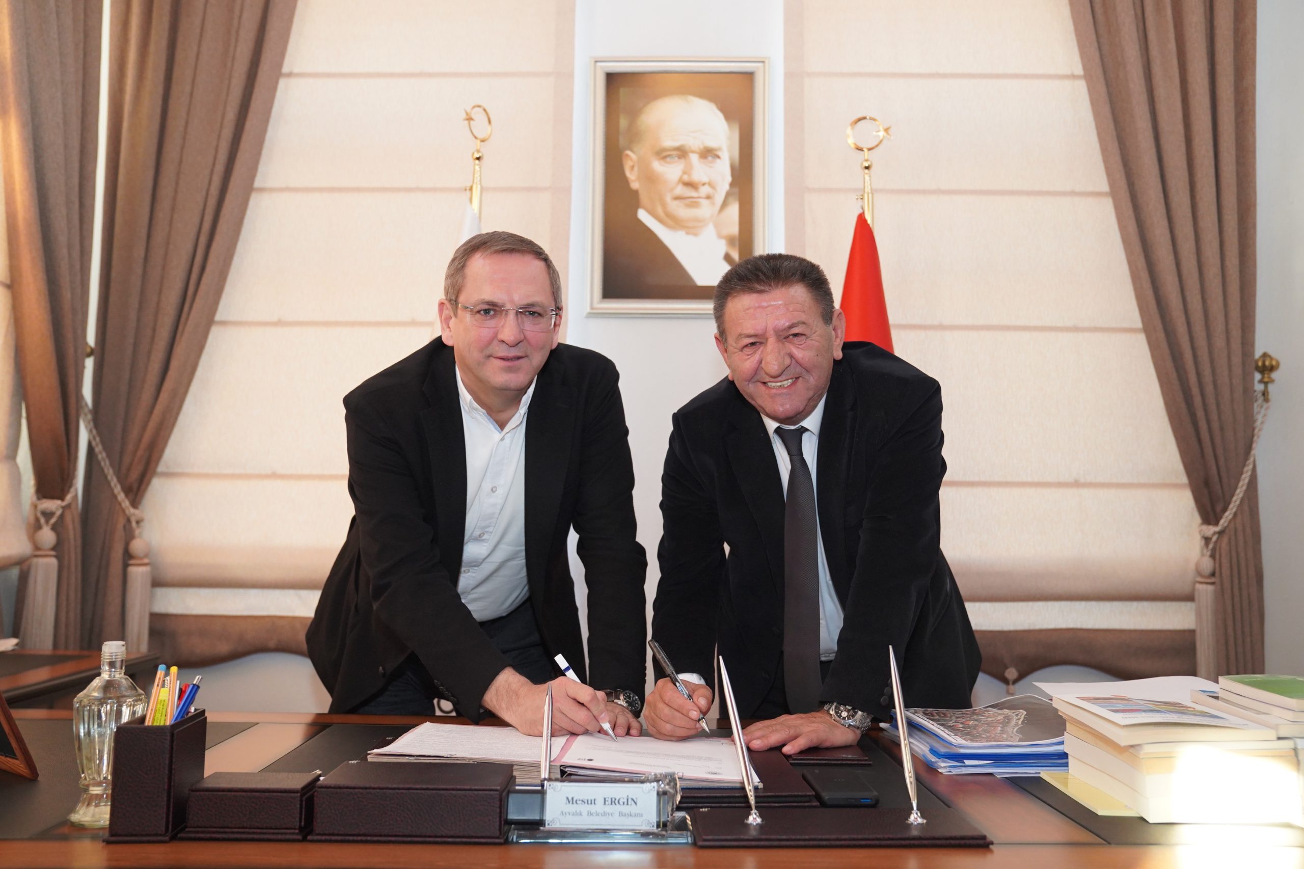 Ayvalık’ta Toplu Sözleşme İmzalandı, İşçiler Mutlu…