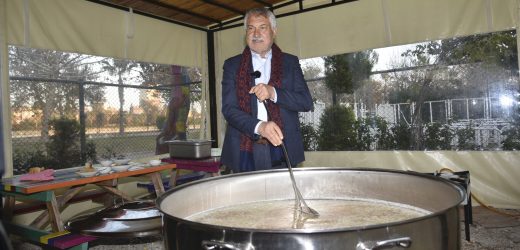 Başkan Zeydan Karalar sahadan ayrılmıyor