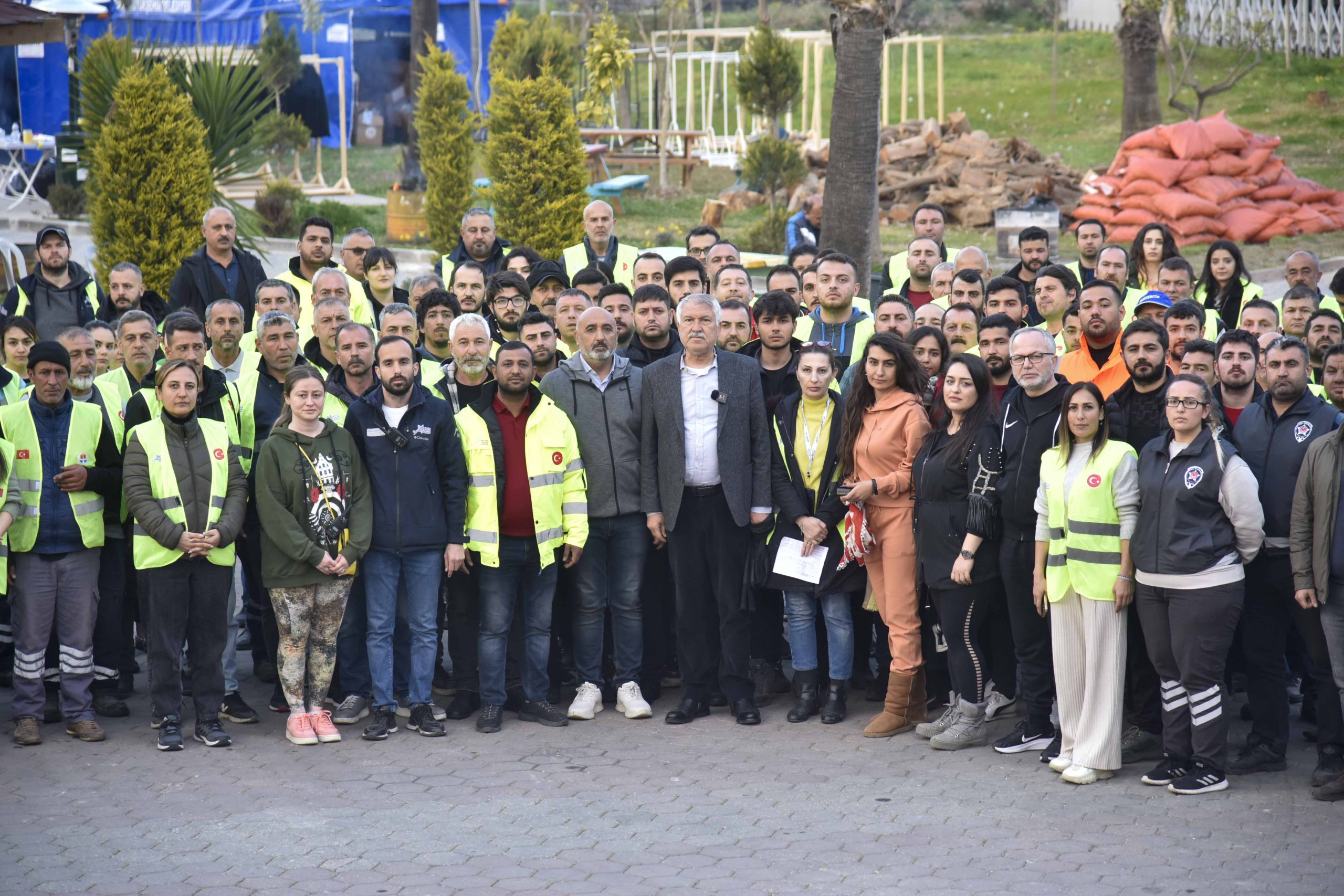 Zeydan Karalar: Kenetlendik ve halkımızın yanında olduk