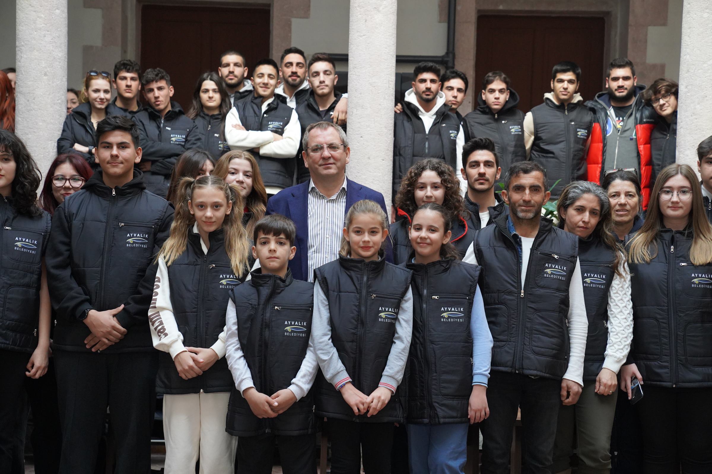 Gönülleri Fetheden “Ayvalık’ın Yardım Gönüllüleriyle” Teşekkür Buluşması