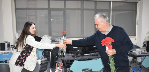 Edremit Belediyesi Kadınlar Gününü Kutladı