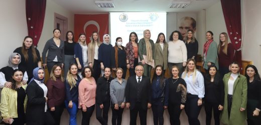 Kreş Öğretmenleri Çocuklara Depremi Anlatmak İçin Eğitim Aldı