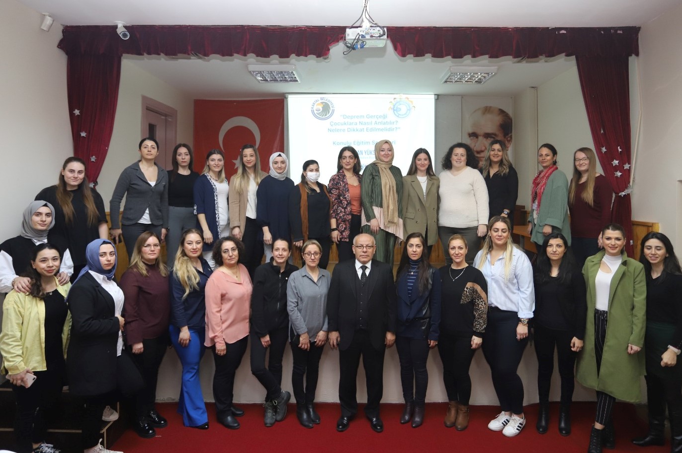 Kreş Öğretmenleri Çocuklara Depremi Anlatmak İçin Eğitim Aldı