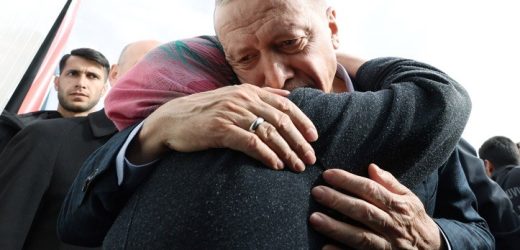 Erdoğan, MÜSİAD Konteyner Kentini Ziyaret Etti