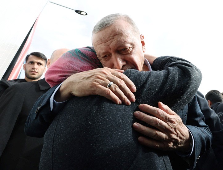Erdoğan, MÜSİAD Konteyner Kentini Ziyaret Etti