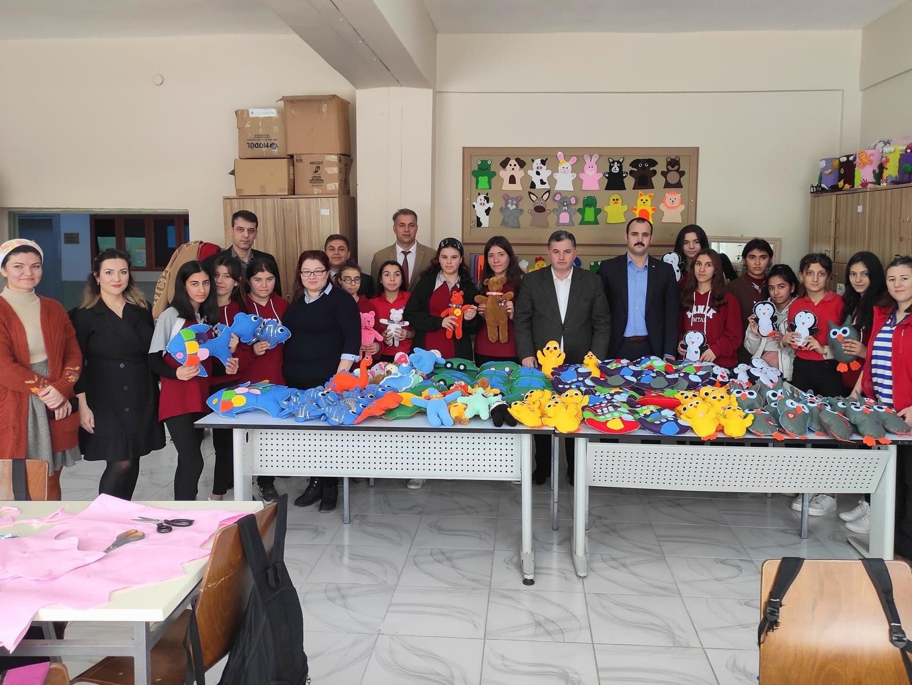 Kınık’tan Minik Kalplere Oyuncak Kampanyası