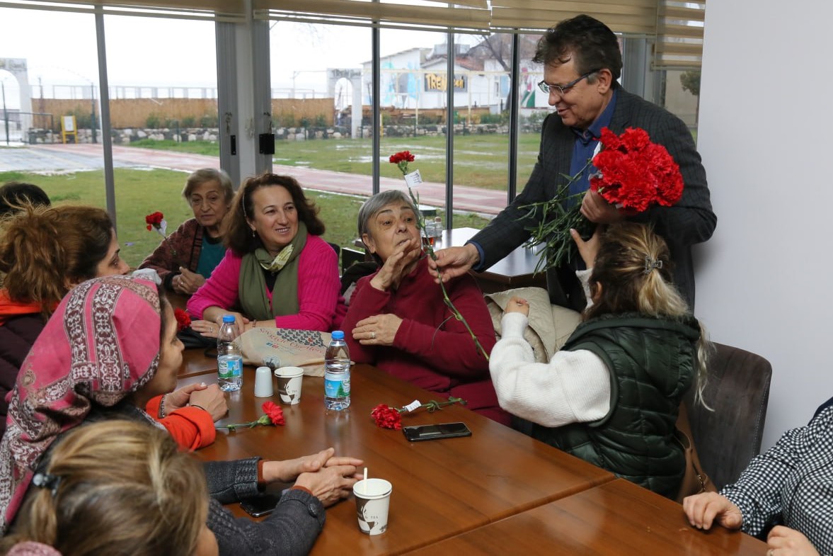 Başkan Arslan Depremzedelerin Kadınlar Gününü Kutladı