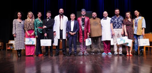 Başkan Çalık Tiyatrocularla Bir Araya Geldi