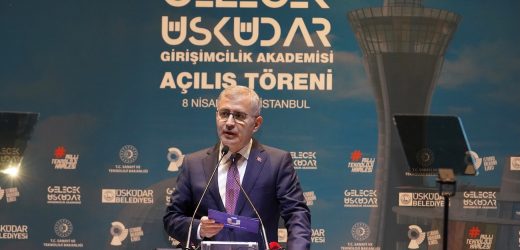 “GELECEK ÜSKÜDAR GİRİŞİMCİLİK AKADEMİSİ”NİN AÇILIŞINI SANAYİ VE TEKNOLOJİ BAKANI MUSTAFA VARANK YAPTI