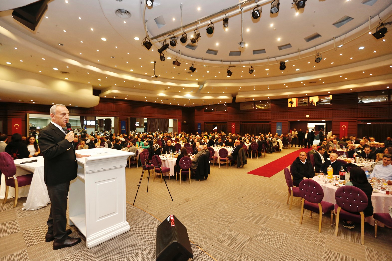 KÜÇÜKÇEKMECE İLÇE PROTOKOLÜ İFTARDA BULUŞTU