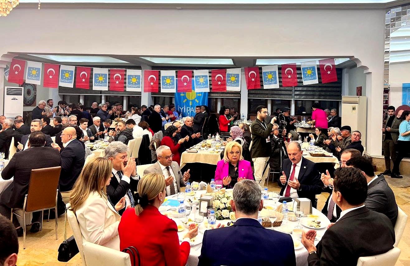 İYİ PARTİ MUĞLA MİLLETVEKİLİ ADAYLARI SAHAYA ÇIKTI